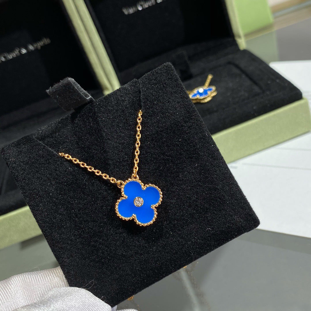 [Clover Jewelrys]CLOVER 15MM DIAMOND AND BLUE AGATE NECKLACE