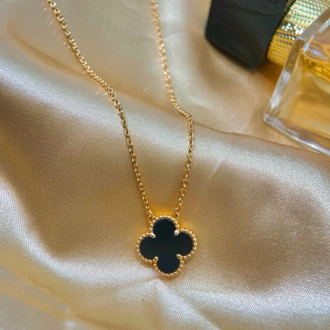 [Clover Jewelrys]CLOVER 15MM BLACK ONYX SINGLE FLOWER NECKLACE