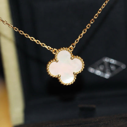 CLOVER  15MM WHITE MOTHER-OF-PEARL NECKLACE