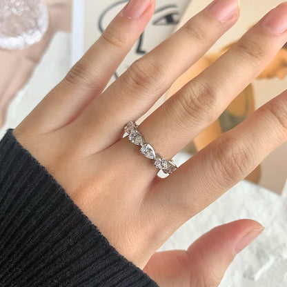 [Clover Jewelrys]Exquisite Pear Cut Tennis Ring