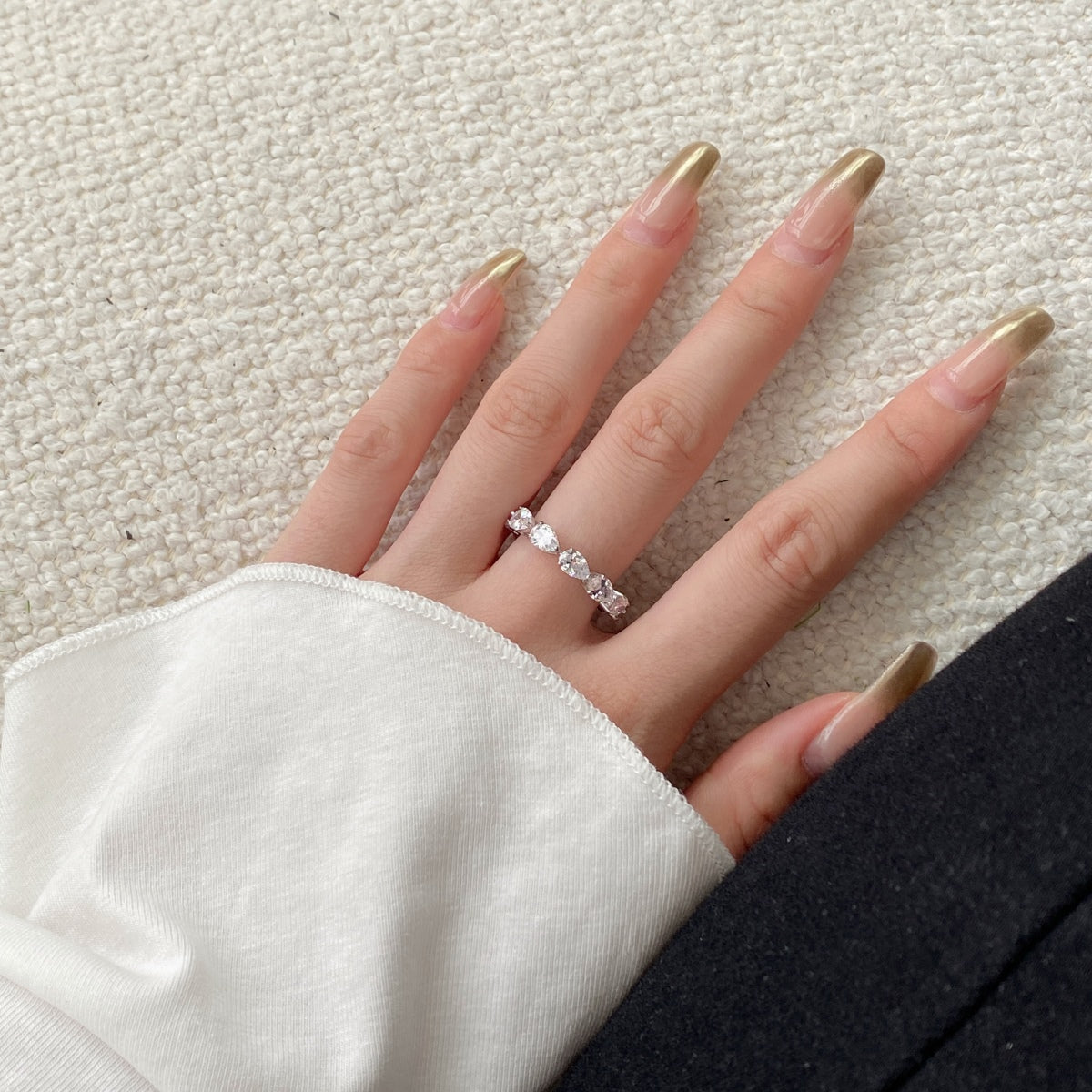 [Clover Jewelrys]Exquisite Pear Cut Tennis Ring