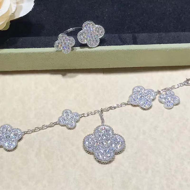 [Clover Jewelrys]CLOVER 6 MOTIFS SILVER DIAMOND BRACELET