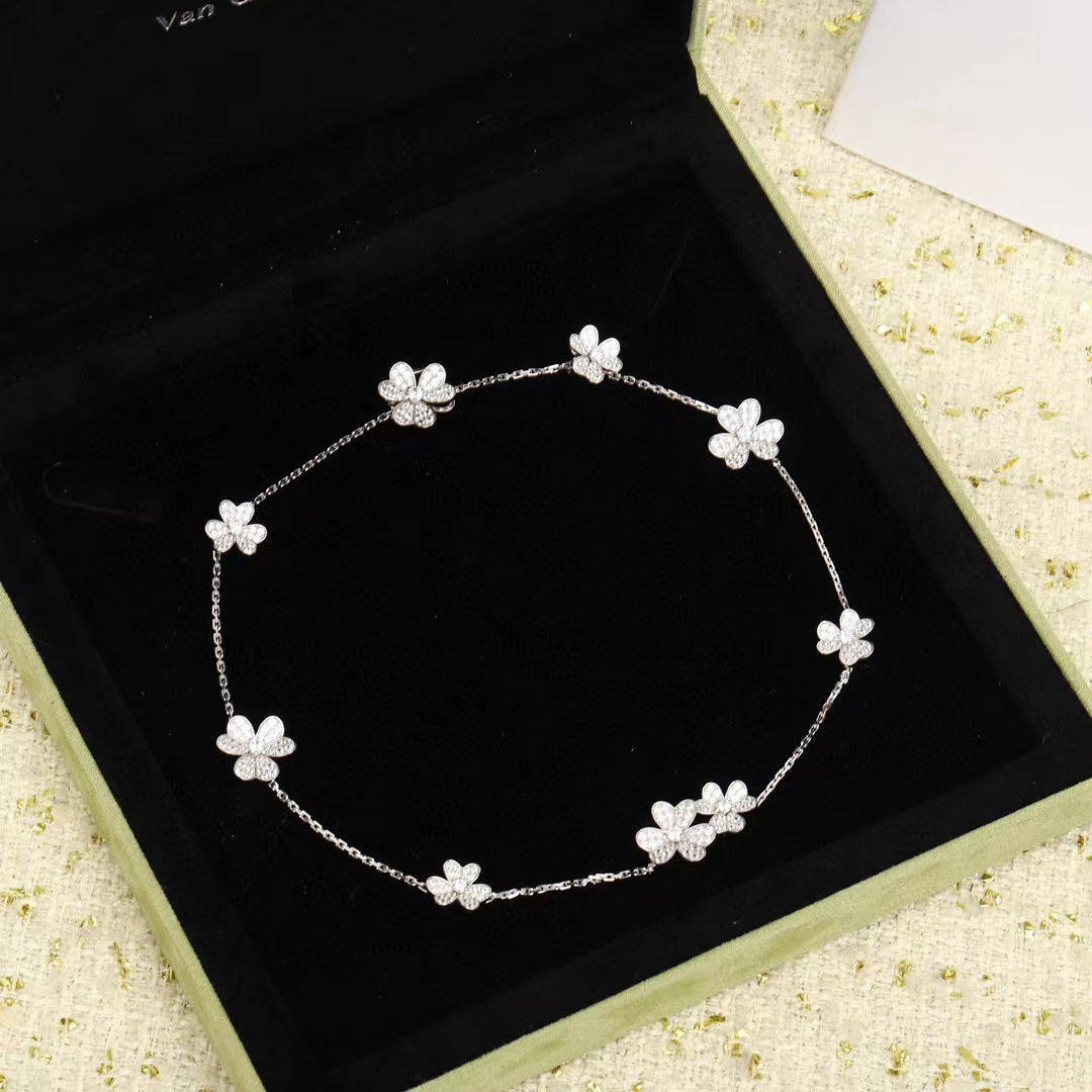 [Clover Jewelrys]FRIVOLE SILVER 9 FLOWERS NECKLACE