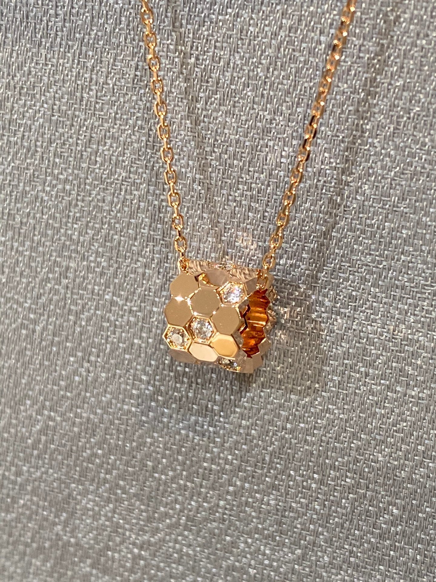 [Clover Jewelrys]BEE LOVE DIAMOND NECKLACE