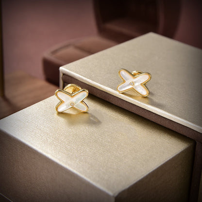 [Clover Jewelrys]JEUX DE WHITE MOP GOLD DIAMOND EARRINGS