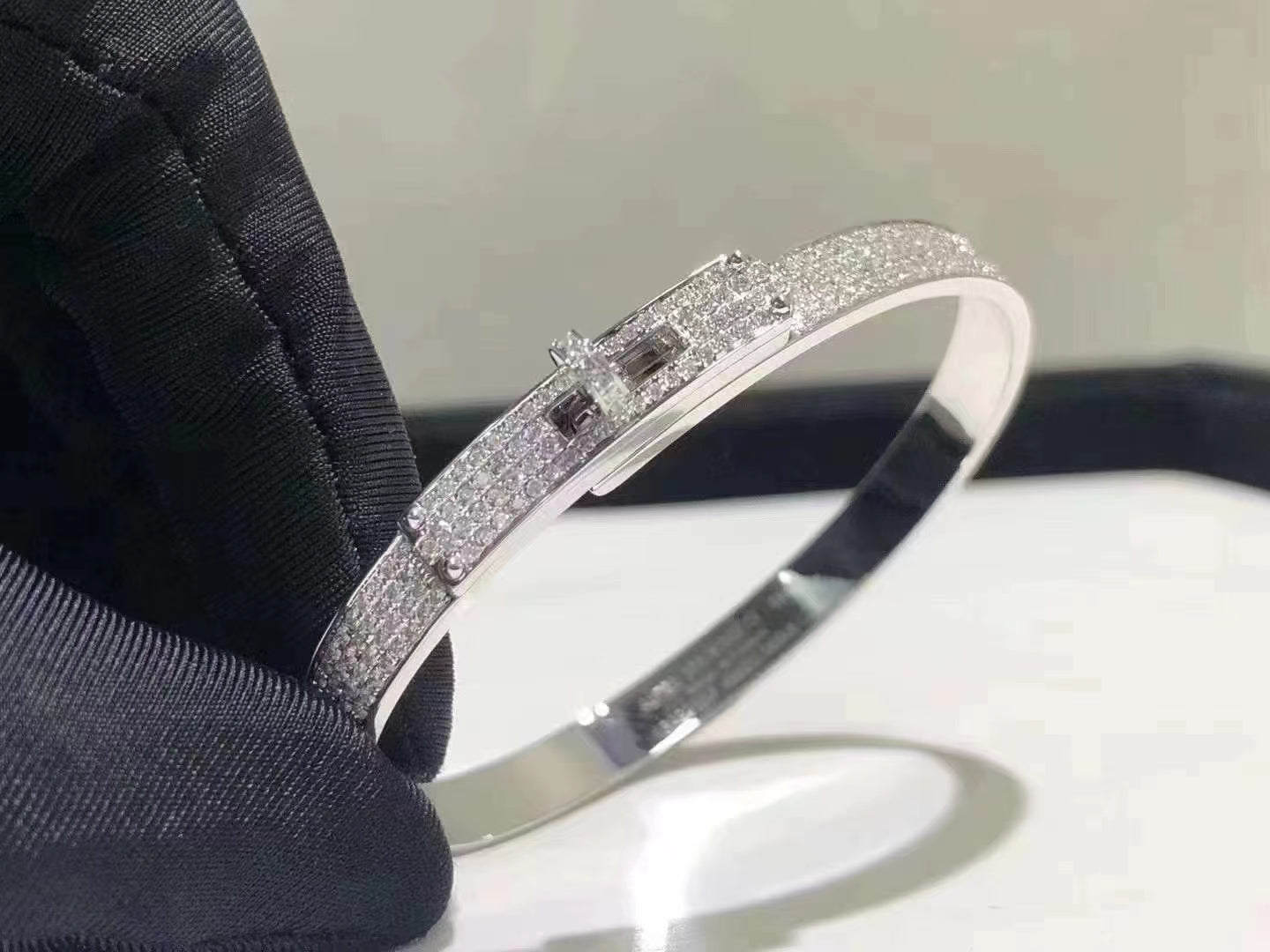 [Clover Jewelrys]HM KELLY BRACELET IN SILVER AND FULL PAVE DIAMOND