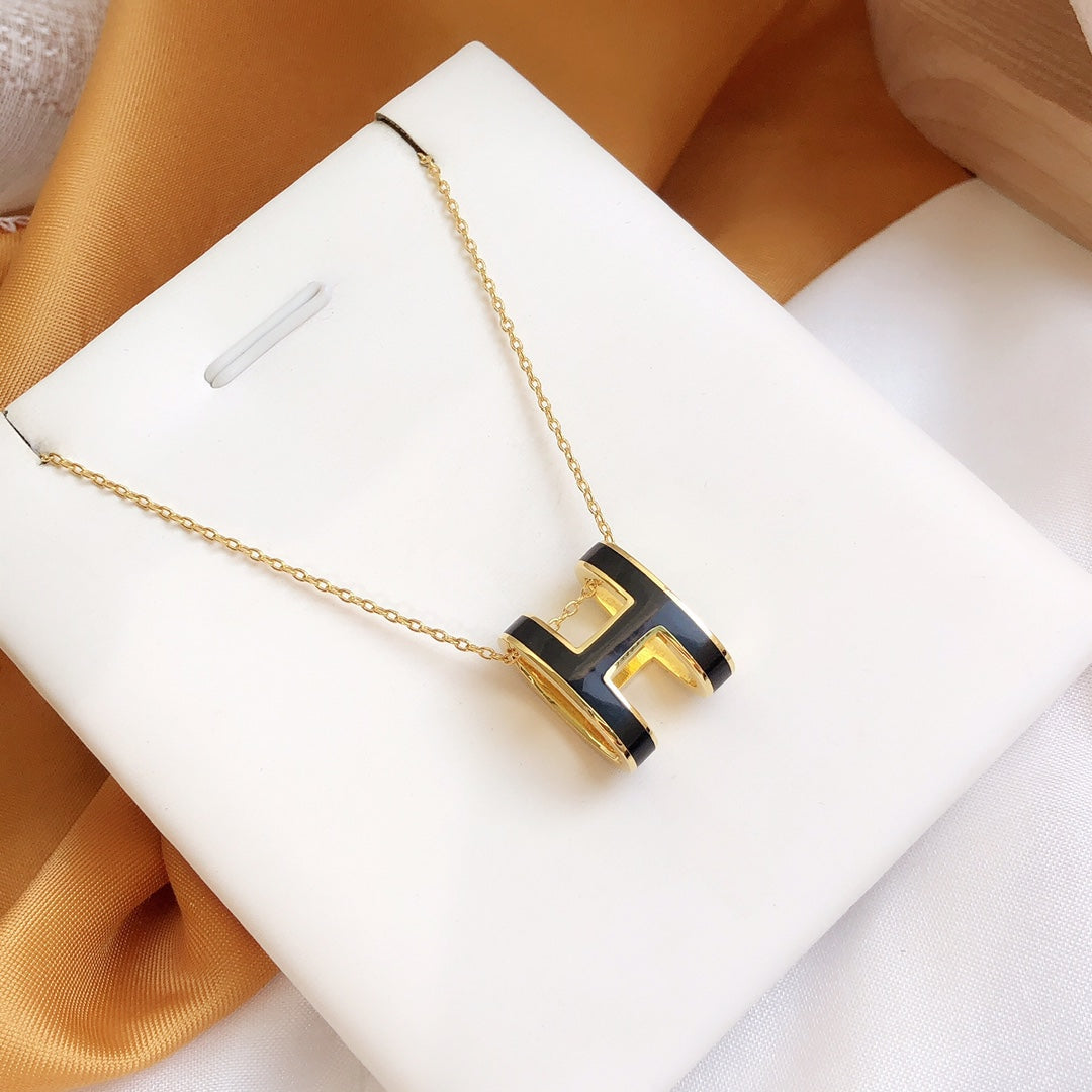 [Clover Jewelrys]HM CLIC BLACK ENAMEL GOLD NECKLACE