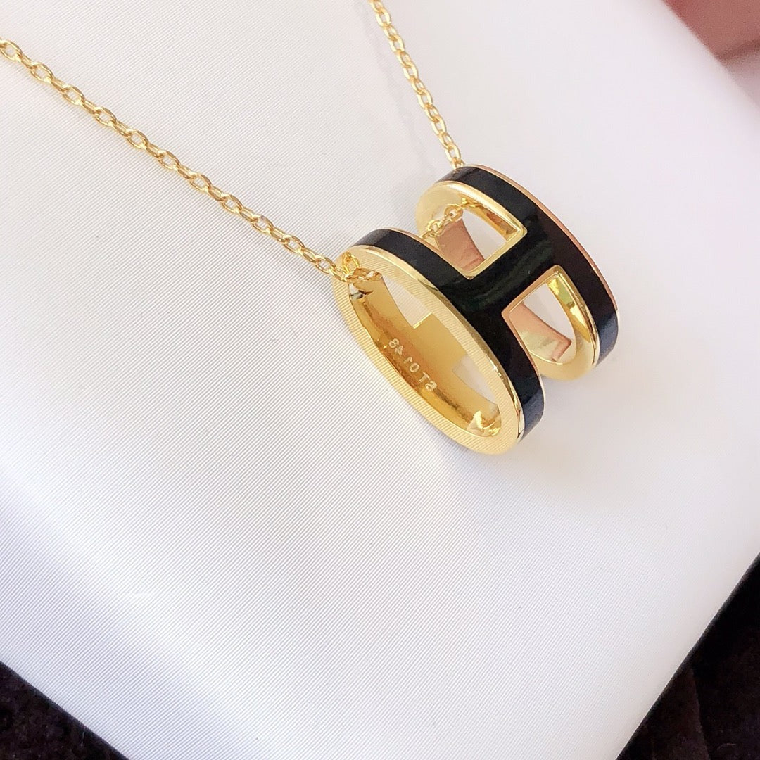 [Clover Jewelrys]HM CLIC BLACK ENAMEL GOLD NECKLACE