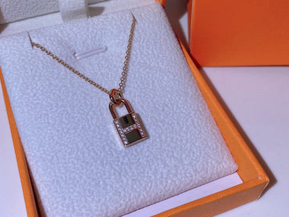 [Clover Jewelrys]HM ADVANCED NICHE LOCK HEAD NECKLACE DIAMONDS