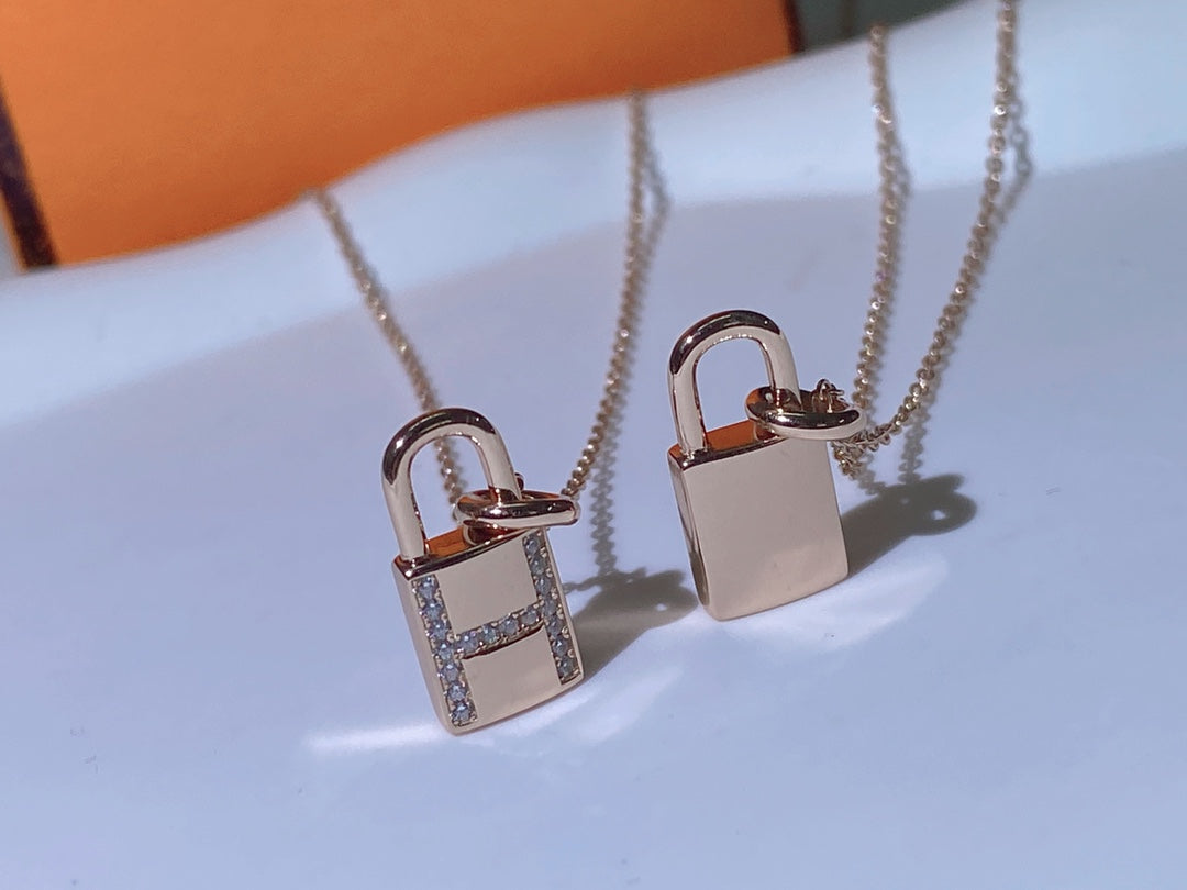 [Clover Jewelrys]HM ADVANCED NICHE LOCK HEAD NECKLACE DIAMONDS