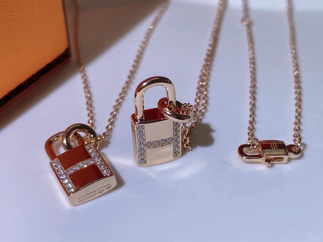 [Clover Jewelrys]HM ADVANCED NICHE LOCK HEAD NECKLACE DIAMONDS