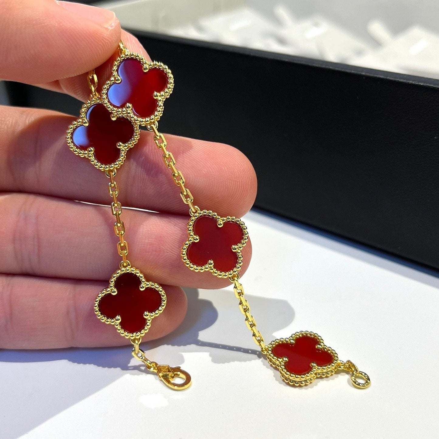 [Clover Jewelrys]CLOVER 5 MOTIFS RED AGATE  BRACELET