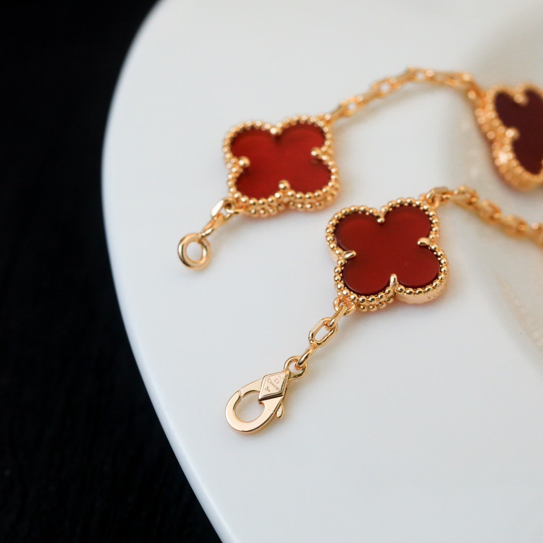 [Clover Jewelrys]CLOVER 5 MOTIFS RED AGATE  BRACELET