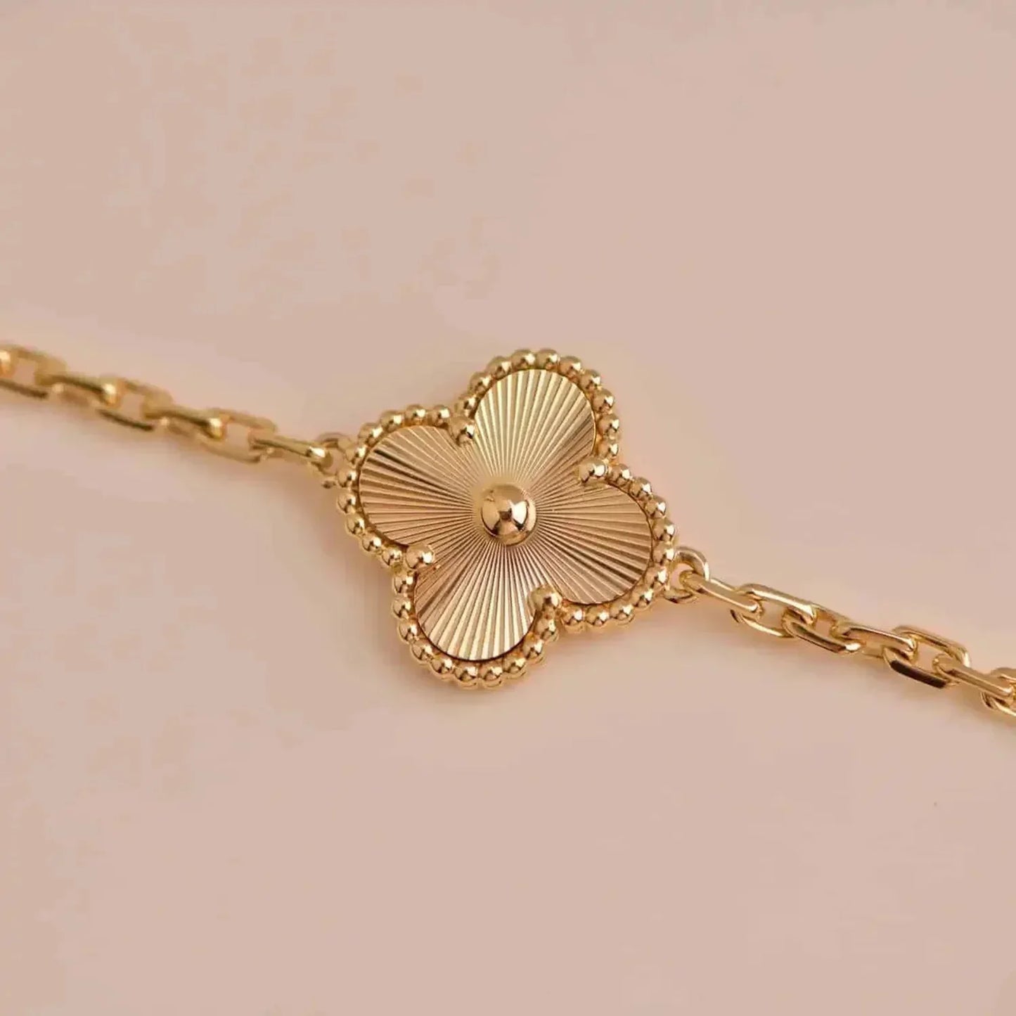 [Clover Jewelrys]CLOVER 5 FLOWERS LASER BRACELET