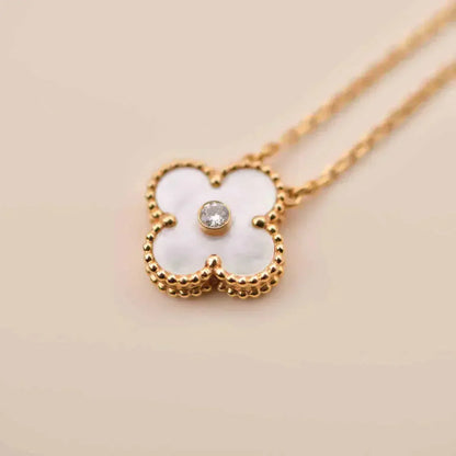 [Clover Jewelrys]CLOVER 15MM DIAMOND WHITE FRITILLARIA NECKLACE