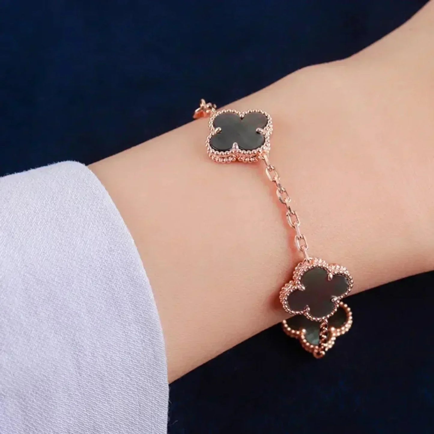 [Clover Jewelrys]CLOVER 5 MOTIF GRAY MOP  BRACELET