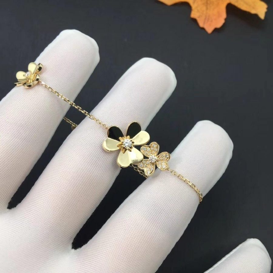 [Clover Jewelrys]FRIVOLE GOLD 5 FLOWERS BRACELET