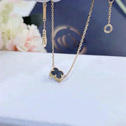 [Clover Jewelrys]CLOVER ONYX SINGLE FLOWER BRACELET