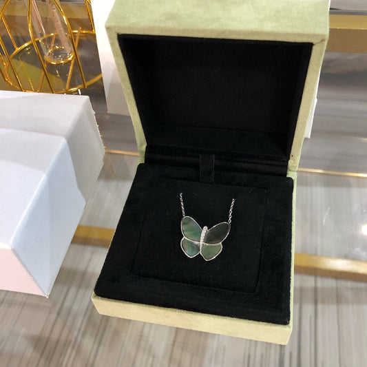 [Clover Jewelrys]LARGE BUTTERFLY SILVER PENDANT DIAMOND NECKLACE