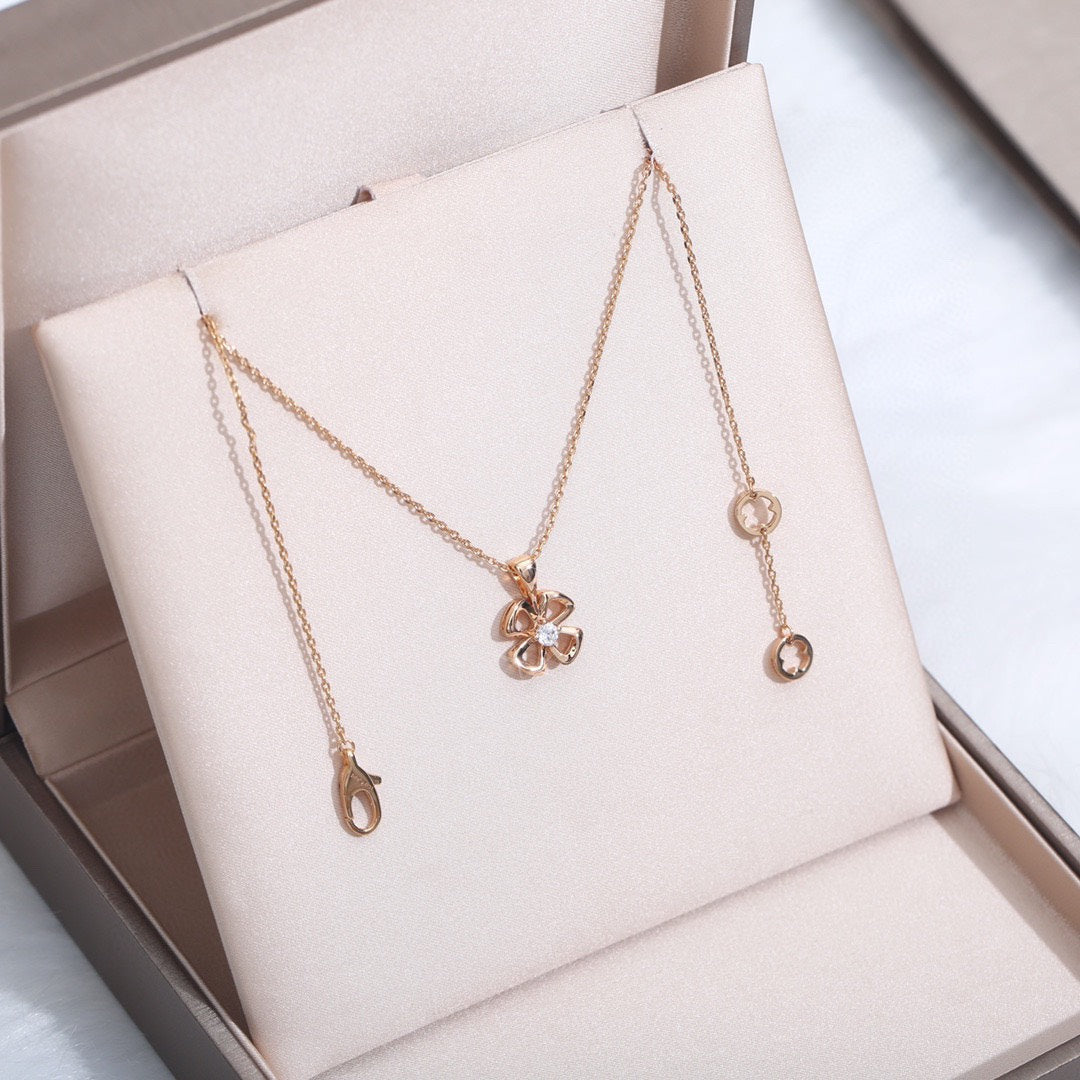 [Clover Jewelrys]FIOREVER NECKLACE DIAMOND CENTER