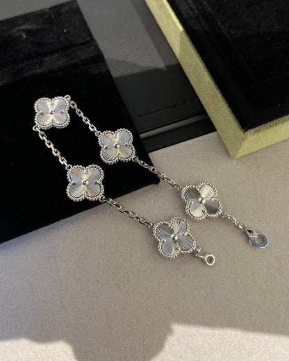 [Clover Jewelrys]CLOVER SILVER 5 MOTIFS BRACELET